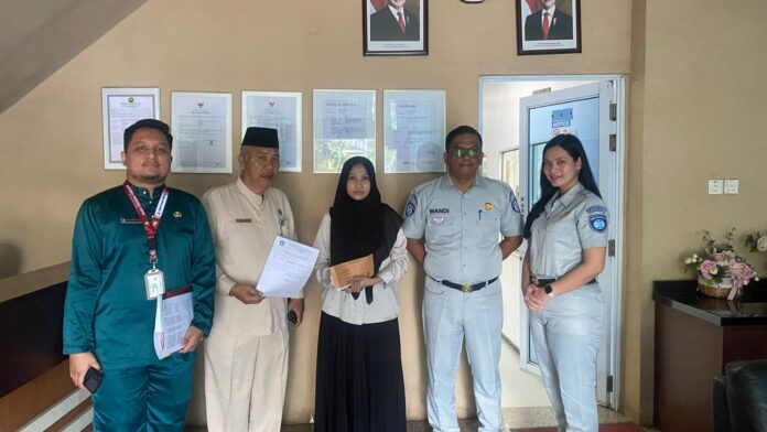 di Beberapa Instansi di Beberapa Instansi