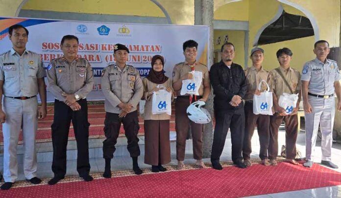 di SMKN 1 Kopang di SMKN 1 Kopang