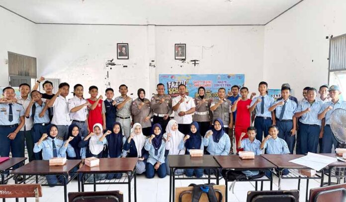di SMKN 9 Makassar di SMKN 9 Makassar