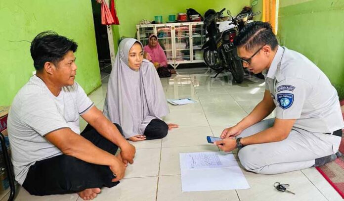 di Teluk Keramat Kab. Sambas di Teluk Keramat Kab. Sambas