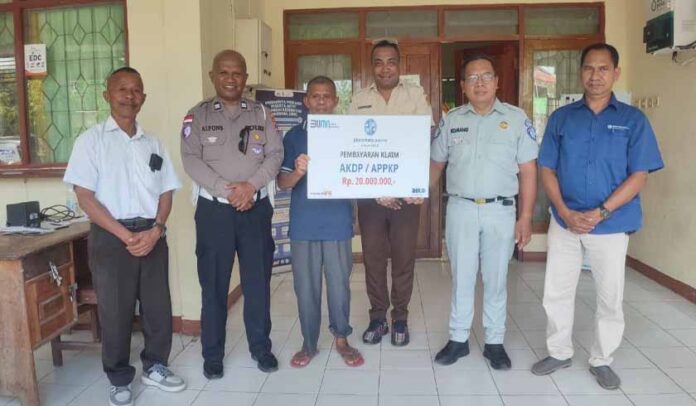 di Tengah Risiko Kecelakaan Tinggi di Tengah Risiko Kecelakaan Tinggi