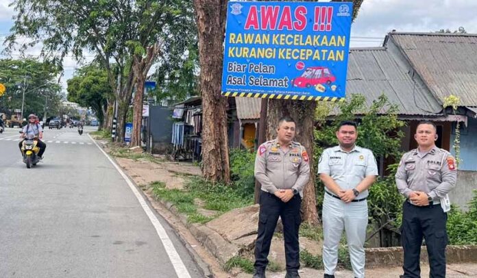 di Titik Rawan Laka di Titik Rawan Laka