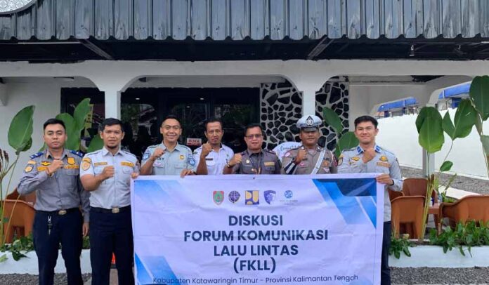 Gelar Diskusi FKLL di Sampit Gelar Diskusi FKLL di Sampit