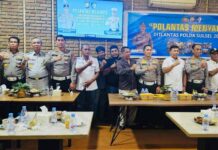 Jasa Raharja Sulselbar Hadiri FGD FKLL Polantas Menyapa: Ngopi Bareng Sopir di Makassar Ngopi Bareng Sopir di Makassar