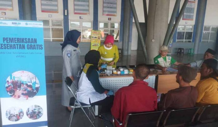 Pengguna Transportasi Merak