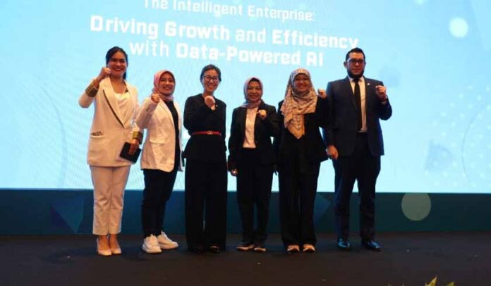 dengan Data-Powered AI