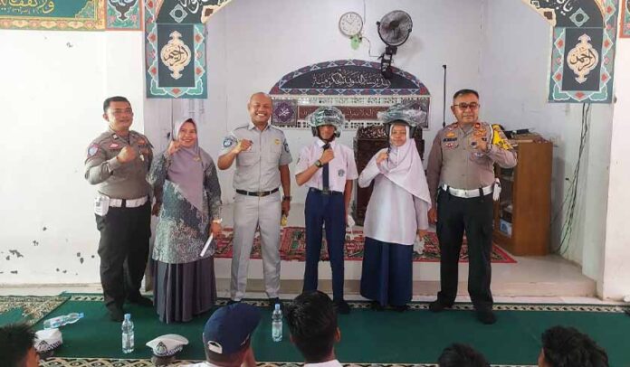 di MTsN 1 Pesisir Selatan