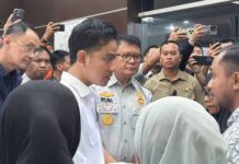 Jasa Raharja Dampingi Wapres Gibran Tinjau Penanganan Korban  Kecelakaan KM Tunu Pratama Jaya di Pelabuhan Ketapang, Jawa  Timur di Pelabuhan Ketapang Jawa Timur