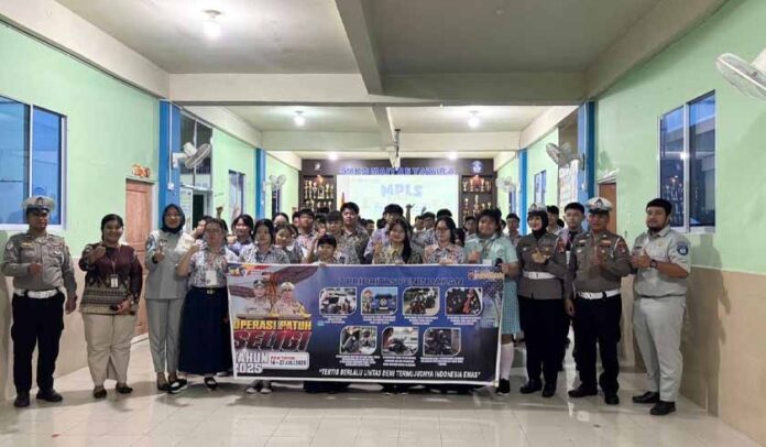 di SMK Maitreyawira Tanjungpinang di SMK Maitreyawira Tanjungpinang