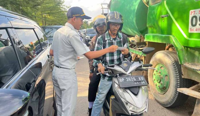 di Simpang Kaliban Kota Batam di Simpang Kaliban Kota Batam