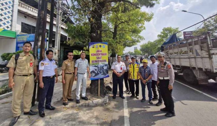 di Titik Rawan Kecelakaan di Titik Rawan Kecelakaan