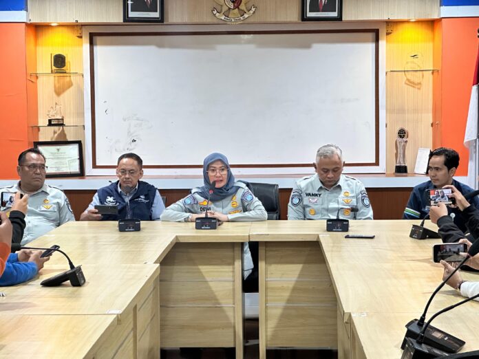 e1085a3d-b6fc-4c3a-919c-c4ecb3e7cb23