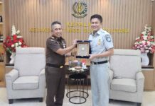 Kepala Kantor Wilayah PT Jasa Raharja Sulawesi Utara  Melakukan Kunjungan Silahturahmi ke Kejaksaan Tinggi Sulawesi Utara ke Kejaksaan Tinggi Sulawesi Utara