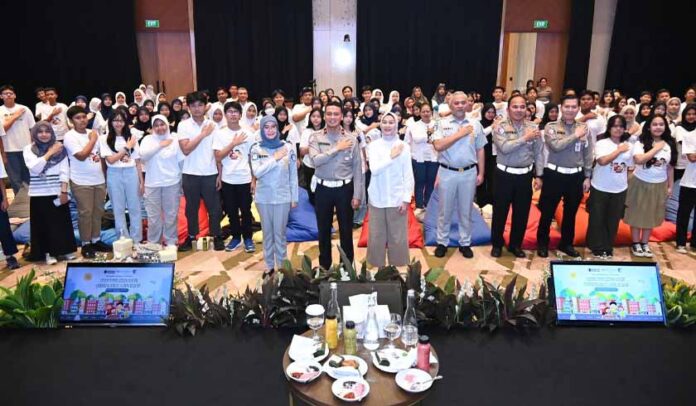 sebagai Duta Informasi Keselamatan Lalu Lintas