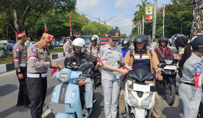 Bendera Merah Putih Sambut HUT ke-80 RI Bendera Merah Putih Sambut HUT ke-80 RI
