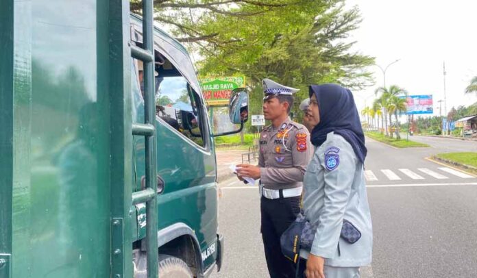 Melalui Operasi Gabungan