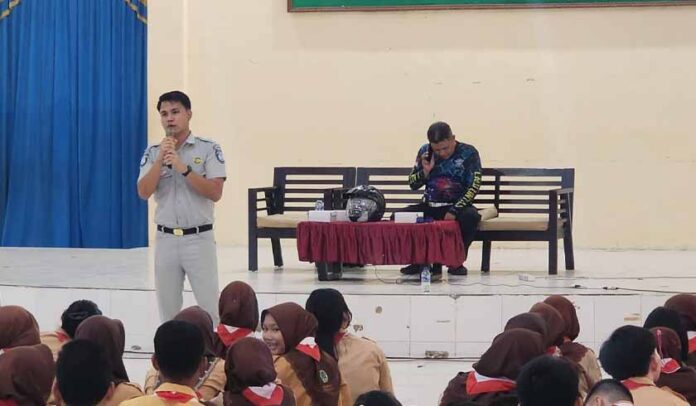 SMA Negeri 1 Tanjung Selor SMA Negeri 1 Tanjung Selor