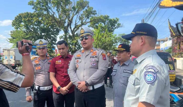 dan Sosialisasi Pemutihan Pajak dan Sosialisasi Pemutihan Pajak