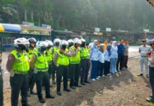 Jasa Raharja Jawa Barat Berkolaborasi dengan Samsat Sumedang Gelar Operasi Gabungan di Cadas Pangeran, Sumedang