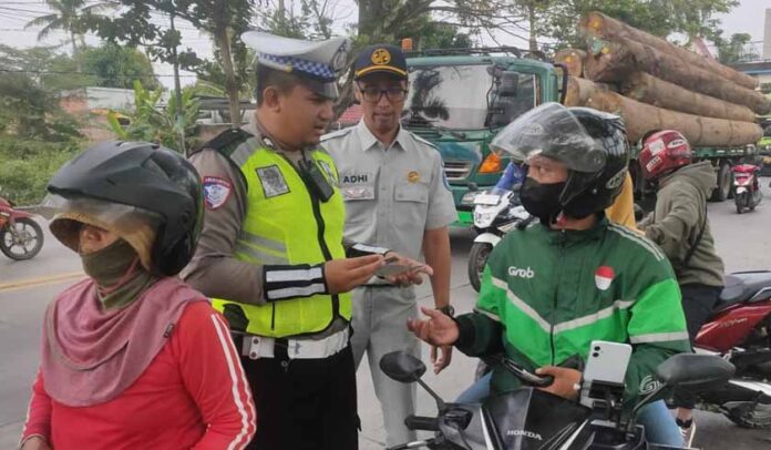 di Jalan Jendral Sudirman di Jalan Jendral Sudirman