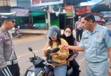 Jasa Raharja dan Stakeholder Laksanakan Operasi Terpadu Lalu Lintas di Bengkayang, Masyarakat Diimbau Manfaatkan Program Bayar Pajak Bebas Denda jasa raharja kalbar
