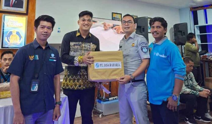 menghadirkan Layanan Samsat menghadirkan Layanan Samsat