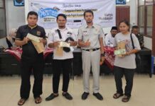 PT Jasa Raharja Cabang Indramayu Bersama Stakeholders  Kampanyekan Ketaatan Pajak Kendaraan Bermotor dan Keselamatan Berlalu Lintas di Desa Kroya Berlalu Lintas di Desa Kroya