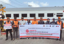 Jasa Raharja Sumbar dan PT KAI Gencarkan Edukasi Keselamatan di Perlintasan: Sabar Menunggu, Nyawa Tak Terganti Nyawa Tak Terganti