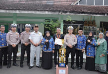 Jasa Raharja Purwakarta dan Satlantas Purwakarta Gelar Sosialisasi Keselamatan Lalu Lintas dan Kepatuhan Pajak Kendaraan Bermotor di SMPN 7 Purwakarta SMPN 7 Purwakarta