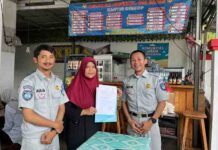 Tim Pembina Samsat Rangkasbitung Berkolaborasi Dengan Dapoer Ngebul Om Bens jasa raharja banten