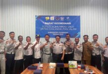 Jasa Raharja Sumbawa Perkuat Kesadaran dan Kepatuhan Berlalu Lintas Melalui Rapat FKLL dengan Mitra Strategis dengan Mitra Strategis