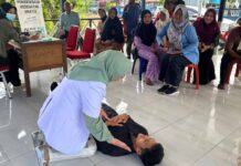 Aksi Nyata di Wilayah Rawan Laka : Pelatihan PPGD dan Pelayanan Kesehatan Gratis Digelar di Kecamatan Kalukku di Kecamatan Kalukku