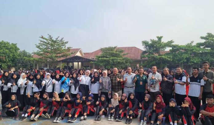 di SMA Negeri 1 Cikarang di SMA Negeri 1 Cikarang