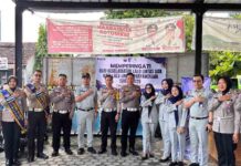 Jasa Raharja Baturaja Bagikan Helm SNI Gratis  Dalam Kampanye Keselamatan Lalu Lintas jasa raharja sumsel