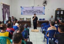 Jasa Raharja Medan Menggandeng Rumah Sakit Esmun Melakukan Sosialisasi Dan PPGD Di Kantor Kepala Desa Sagau Kec. Pancur Batu jasa raharja sumut