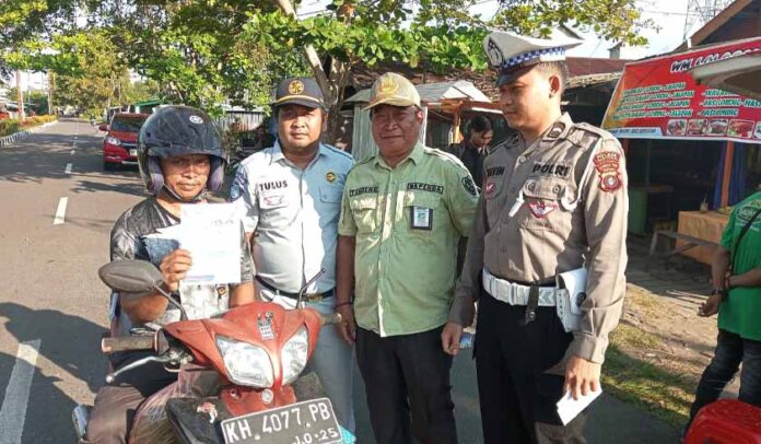 Berlalu Lintas dan Patuh Pajak