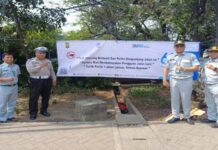 PT Jasa Raharja Wilayah DKI Jakarta Pasang Spanduk Himbauan Keselamatan di Titik Rawan Kecelakaan Jakarta Utara jasa raharja DKI