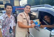 Tim Pembina Samsat Pelaihari Mengajak Masyarakat Tertib Pajak Melalui Sosialisai Insentif Pembebesan Tunggakan dan Gebyar Panutan PKB 2025 Insentif Pembebesan Tunggakan