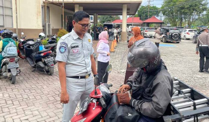 Kepatuhan Pajak Kendaraan Kepatuhan Pajak Kendaraan