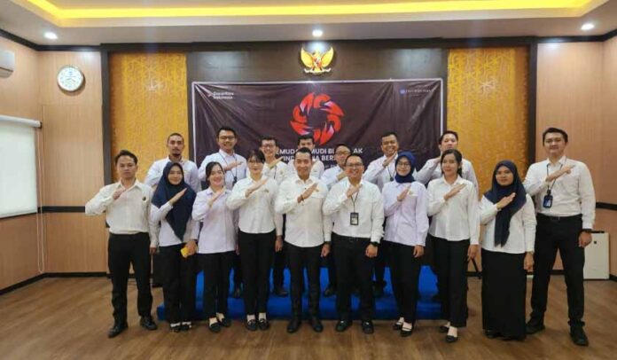 Semangat Persatuan dan Pelayanan