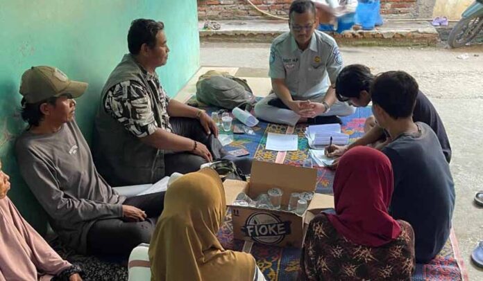 di Jalan Raya Tambelang