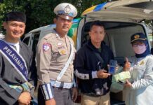 Jasa Raharja Samsat Rancaekek Berpartisipasi dalam Operasi Gabungan di Pos Polisi Bojongsoang dan Sosialisasikan E-KD Kepada Wajib Pajak di Pos Polisi Bojongsoang