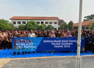 Tim Pembina Samsat Kab. Bekasi dan Jasa Raharja Bekasi Sosialisasikan keSamsatan dan Keselamatan Lalu-Lintas di SMA Negeri 1 Kedungwaringin jasa raharja jabar