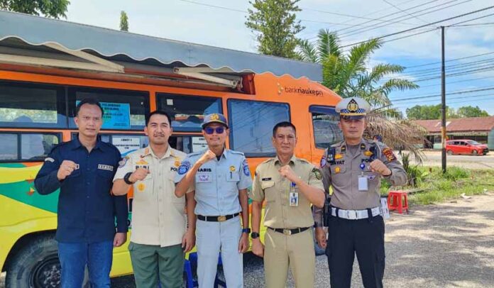 melalui Operasi Gabungan