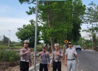 Negara Hadir Peduli Keselamatan, Jasa Raharja Bima Pasang Rambu Keselamatan Bersama Stakeholders Terkait jasa raharja NTB