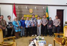 Tim Pembina Samsat Banjarbaru dan Pemerintah Kota Banjarbaru Audiensi Rencana Tahun 2026 Tingkatkan Kepatuhan Tahun 2026 Tingkatkan Kepatuhan