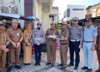 Tim Pembina Samsat Banjarmasin I Melaksanakan Apel Gebyar Panutan PKB 2025 di Halaman Kantor BPKPAD Kota Banjarmasin di Halaman Kantor BPKPAD Kota Banjarmasin