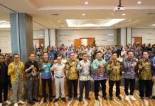 Pemkot Banjarmasin Anugerahkan Wajib Pajak Terbaik dan Gelar Gebyar PKB 2025, Tim Pembina Samsat Provinsi Kalimantan Selatan Turut Hadir jasa raharja kalsel