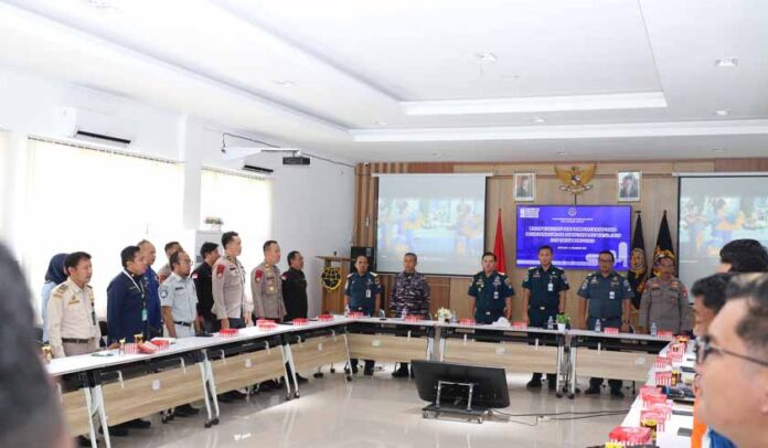 Aman Sambut Natal dan Tahun Baru