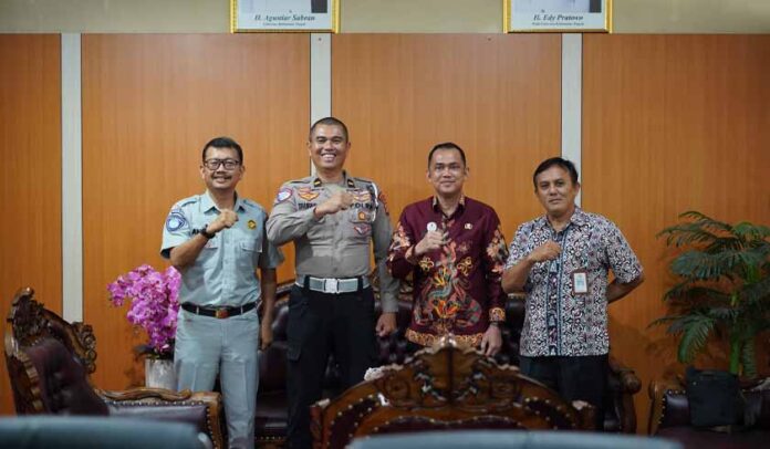 Lalu Lintas di Tingkat SLTA